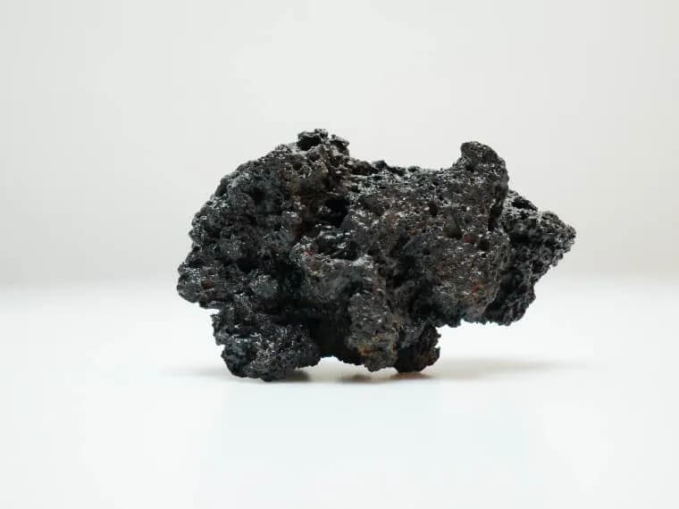 Jak skutecznie zlikwidować spieki w piecu na pellet i uniknąć problemów